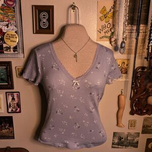 Floral Lace T-Shirt Women's Small Light Baby Blue Bow V-Neck Cap Sleeve